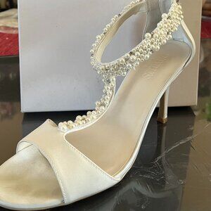 David's Bridal Pearl and Rhinestone Wedding Shoe
